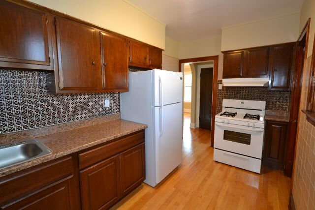 6326 N Artesian Ave, Unit 3R in Chicago, IL - Foto de edificio - Building Photo