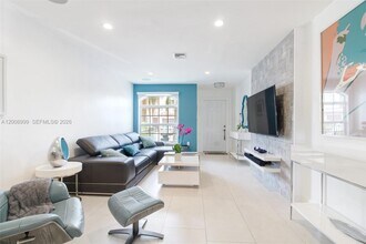 5050 NW 116th Ct in Doral, FL - Building Photo - Building Photo