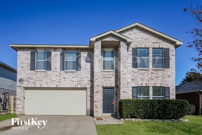 2980 Santa Sabina Dr in Grand Prairie, TX - Foto de edificio