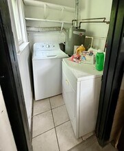 7 W Hollister St in Cincinnati, OH - Building Photo - Building Photo