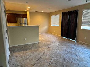 5989 Banbury Heights Way in Las Vegas, NV - Building Photo - Building Photo