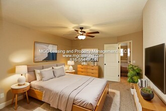 2145 SW Timbertrace Ln in Lee's Summit, MO - Building Photo - Building Photo