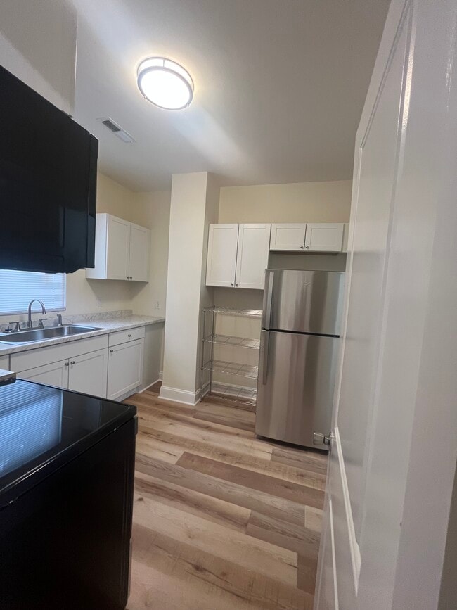 property at 405 Maplewood Ave NE