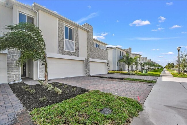 121 Bogey Dr in Davenport, FL - Building Photo - Building Photo