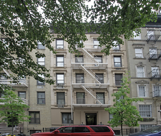 164 E 90th St in New York, NY - Building Photo - Building Photo