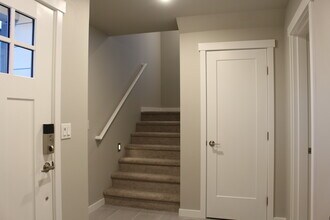 10103 16th Pl SE in Lake Stevens, WA - Building Photo - Building Photo