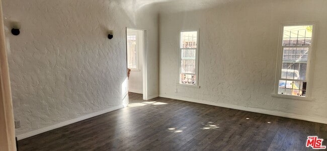 property at 1464 Alvira St