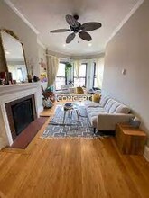250 Newbury St, Unit #2F in Boston, MA - Building Photo - Building Photo