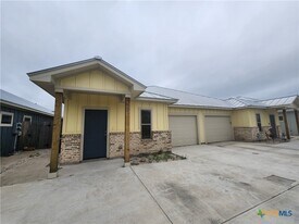 1022 Mellow Breeze in New Braunfels, TX - Building Photo