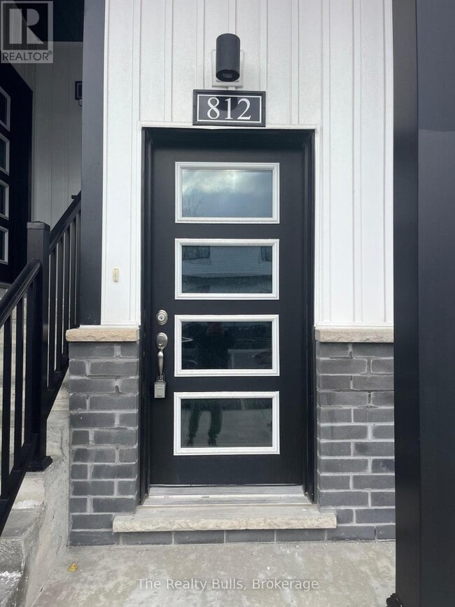 4263 Fourth Ave in Niagara Falls, ON - Foto de edificio - Building Photo