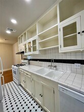 1201 W Gray St in Houston, TX - Building Photo - Building Photo