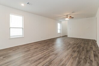 16623 Spirit St in Porter, TX - Building Photo - Building Photo