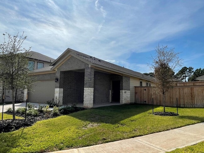 property at 2035 Myrtle Oak Ct