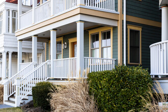 30 Ocean Pathway in Ocean Grove, NJ - Foto de edificio - Building Photo