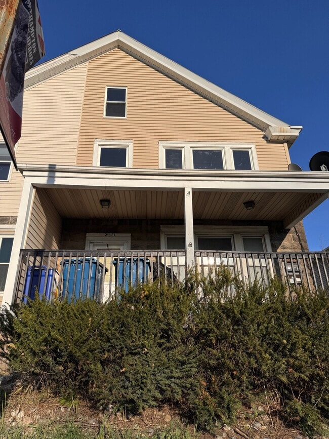 2385 Main St in Northampton, PA - Building Photo - Building Photo