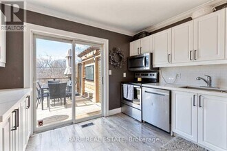 504 Sandbrook Rd in Oakville, ON - Building Photo - Building Photo