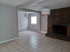 39 Grove St in Plainfield, CT - Building Photo - Building Photo