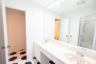 1314 Frontier Ln in Friendswood, TX - Building Photo - Building Photo