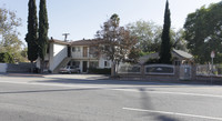 6354 Camellia Ave in North Hollywood, CA - Building Photo - Building Photo