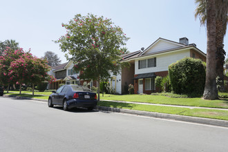 Pickwick Arms in Redlands, CA - Building Photo - Primary Photo