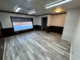 748-750 Miami St in Urbana, OH - Building Photo