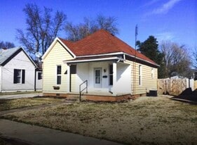 409 N Third St in Boonville, IN - Building Photo