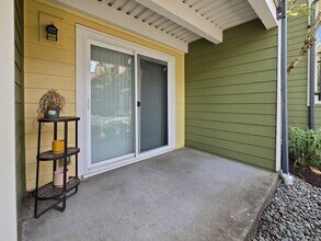 12607 SE 41st Pl in Bellevue, WA - Building Photo - Building Photo