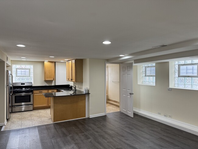 4714 N Troy St in Chicago, IL - Building Photo - Building Photo