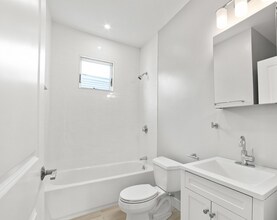 146 Boston St, Unit 1 in Boston, MA - Foto de edificio - Building Photo