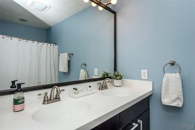 property at 4 24th Ave