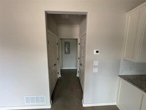 2290 W Tarleton St in Stephenville, TX - Foto de edificio - Building Photo