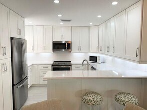 3008 Fairway Dr N in Jupiter, FL - Building Photo - Building Photo