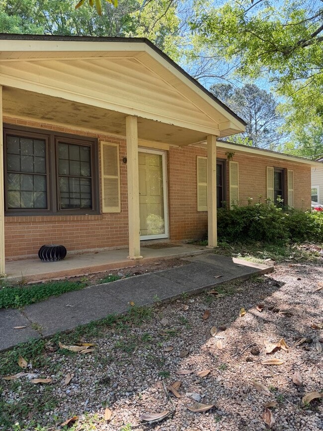 544 N Donahue Dr in Auburn, AL - Building Photo - Building Photo