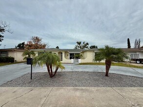 7131 Potomac Dr in Port Richey, FL - Building Photo - Building Photo
