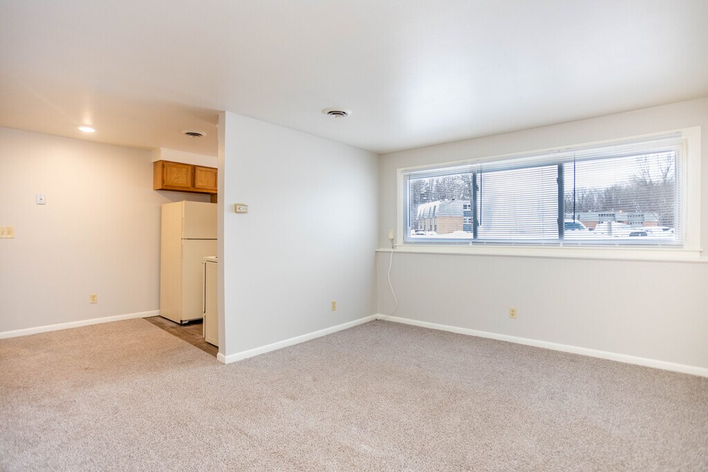 Candlewood Gardens Baldwinsville, NY Apartments