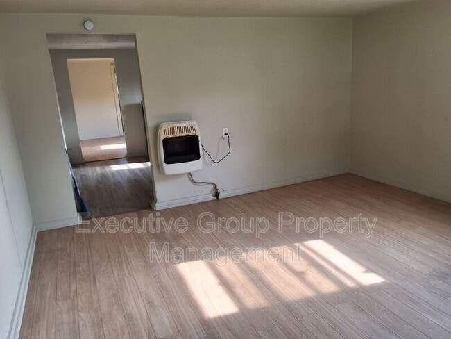 359 Smith St in Radcliff, KY - Building Photo - Building Photo