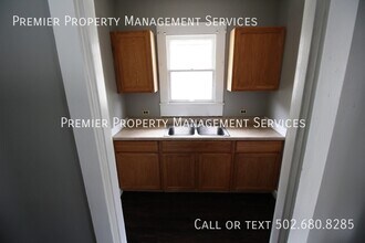 540 W Evelyn Ave in Louisville, KY - Building Photo - Building Photo