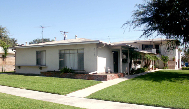 2114 W Juno Ave in Anaheim, CA - Building Photo - Building Photo