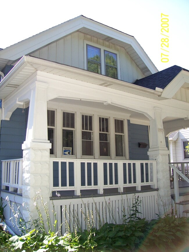 property at 1533 N 50th Pl