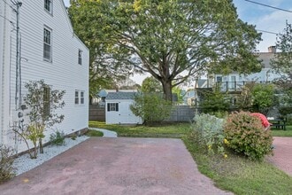 4 Neptune in Newburyport, MA - Building Photo - Building Photo