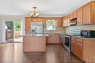 400 Kant Pl in Jacksonville, NC - Building Photo - Building Photo