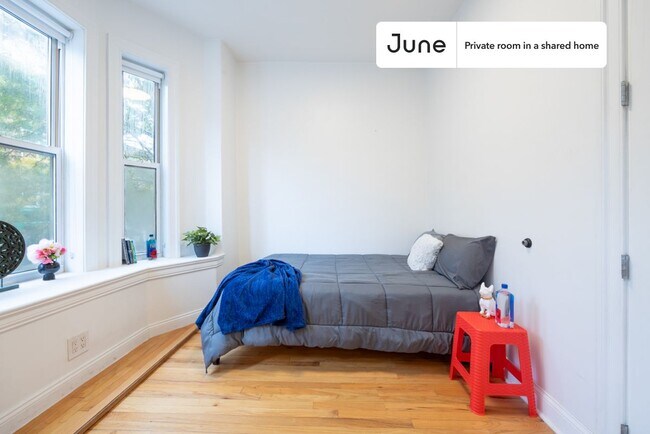 Room in Shared 5.0 bed/2 bath home in New York, NY - Building Photo - Building Photo