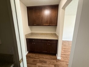 Emerald Court Apartments in Anaheim, CA - Building Photo - Building Photo