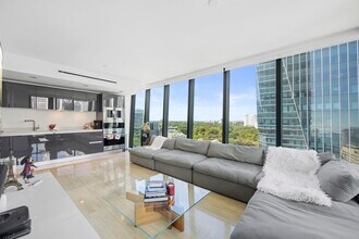 1451 Brickell Ave, Unit 1106 in Miami, FL - Building Photo - Building Photo