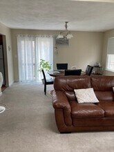 304 Manor Ter in Lexington, MA - Building Photo - Building Photo