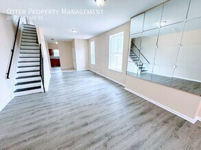 2037 N Gratz St in Philadelphia, PA - Building Photo - Building Photo