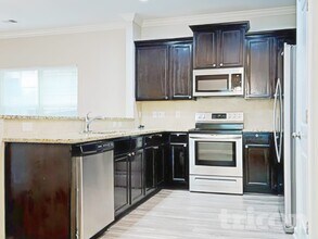 336 Quiet Grove Dr in Lexington, SC - Foto de edificio - Building Photo