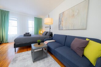 1369 1st Ave, Unit SI ID1256855P in New York, NY - Building Photo - Building Photo