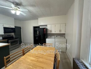 2803 Canby St in Harrisburg, PA - Building Photo - Building Photo