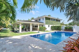 1481 NE 104th St in Miami Shores, FL - Building Photo - Building Photo